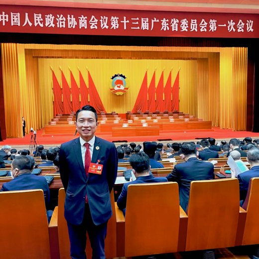 【关注两会】 会员代表建言献策 助力中国发展 【关注两会】 会员代表建言献策 助力中国发展